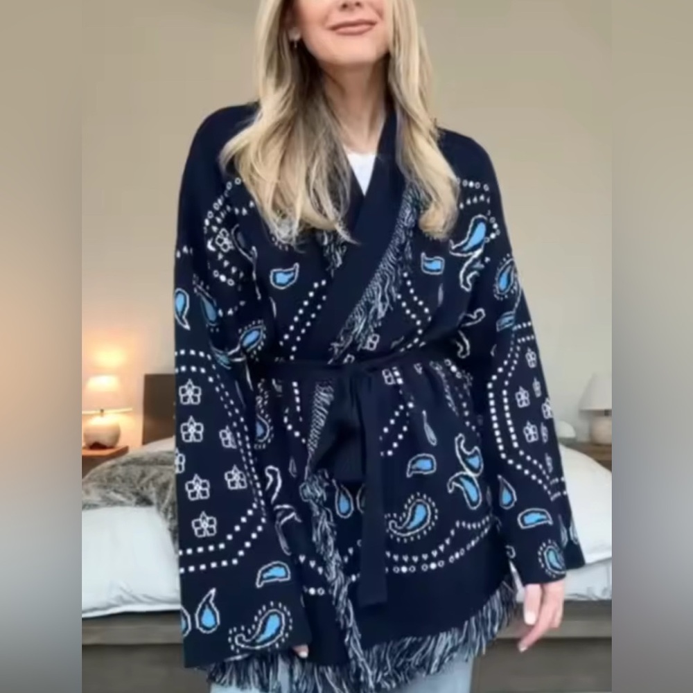 Retail $98 Navy Tassell Blue Patterned Women's Viral Sweater